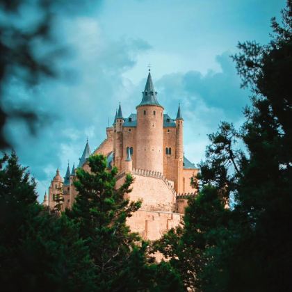 西班牙马德里+圣塞瓦斯蒂安+圣地亚哥·伯纳乌体育场+塞哥维亚8日6晚私家团 西班牙马德里+圣塞瓦斯蒂安+圣地亚哥·伯纳乌体育场+塞哥维亚8日6晚私家团