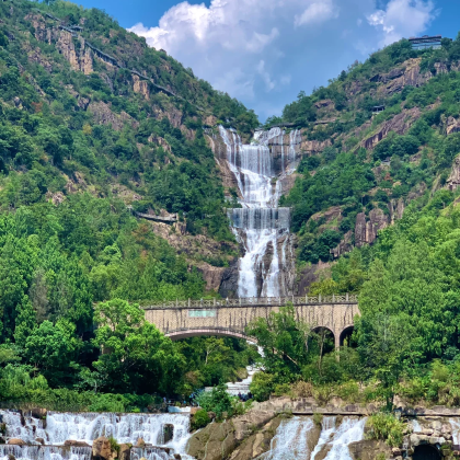 台州神仙居+天台山大瀑布+国清寺3日2晚拼小团 台州神仙居+天台山大瀑布+国清寺3日2晚拼小团