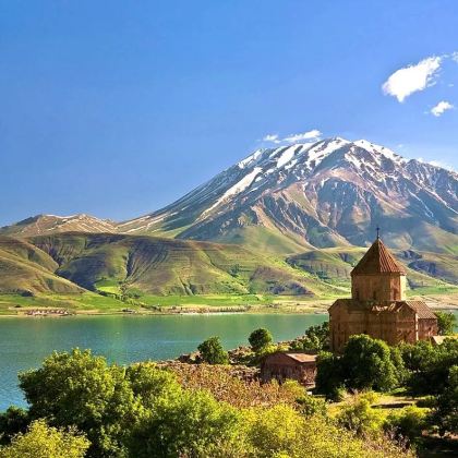 格鲁吉亚+阿塞拜疆+亚美尼亚+哈萨克斯坦16日跟团游