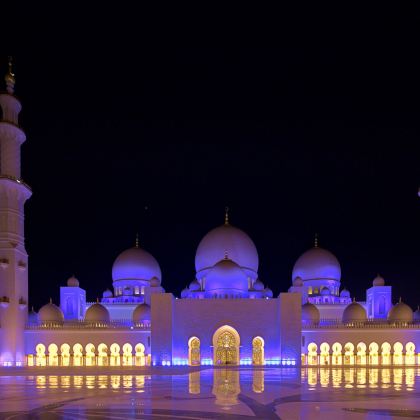 迪拜+阿布扎比+迪拜亚特兰蒂斯度假区+哈利法塔124层观光6日4晚私家团