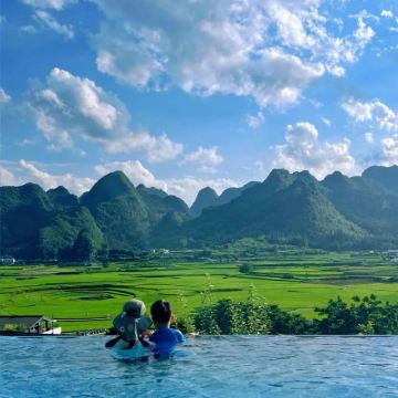 长沙+天门山国家森林公园+张家界国家森林公园+凤凰古城+芙蓉镇10日9晚私家团 长沙+天门山国家森林公园+张家界国家森林公园+凤凰古城+芙蓉镇10日9晚私家团