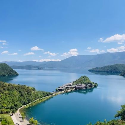 泸沽湖+螺髻九十九里温泉瀑布风景区+西昌卫星发射中心+泸山+邛海国家湿地公园+新山梯田+迤沙拉民族文化村+攀枝花中国三线建设博物馆+西昌建昌古城+大石板古村8日7晚跟团游 泸沽湖+螺髻九十九里温泉瀑布风景区+西昌卫星发射中心+泸山+邛海国家湿地公园+新山梯田+迤沙拉民族文化村+攀枝花中国三线建设博物馆+西昌建昌古城+大石板古村8日7晚跟团游