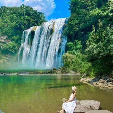 贵阳+荔波+西江千户苗寨+镇远古城+黄果树景区+梵净山6日5晚跟团游 贵阳+荔波+西江千户苗寨+镇远古城+黄果树景区+梵净山6日5晚跟团游