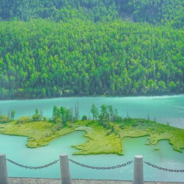 新疆北疆+阿勒泰地区+伊犁+吐鲁番12日11晚拼小团 新疆北疆+阿勒泰地区+伊犁+吐鲁番12日11晚拼小团