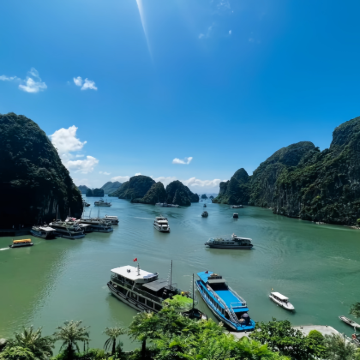 南宁+德天跨国瀑布景区+通灵大峡谷+越南下龙湾+河内8日7晚跟团游 南宁+德天跨国瀑布景区+通灵大峡谷+越南下龙湾+河内8日7晚跟团游