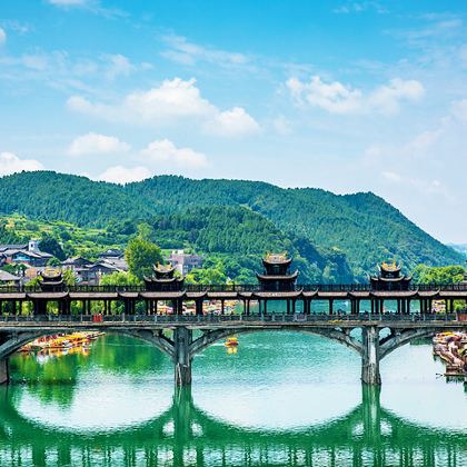 贵州贵阳+荔波小七孔景区+西江千户苗寨+黄果树景区6日5晚自由行 贵州贵阳+荔波小七孔景区+西江千户苗寨+黄果树景区6日5晚自由行