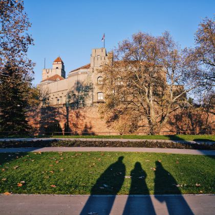 木头村+斯库台湖+塔拉河峡谷+佩拉斯特8日7晚私家团 木头村+斯库台湖+塔拉河峡谷+佩拉斯特8日7晚私家团