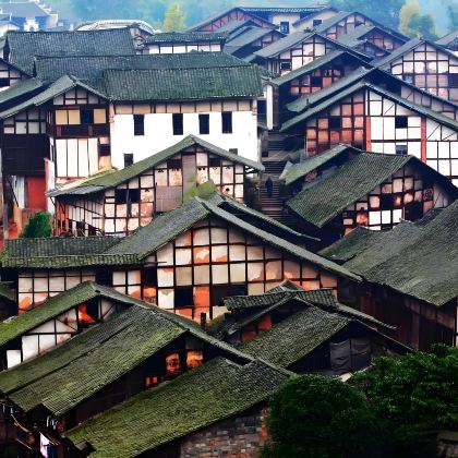 泸州+龙脑桥+泸县玉蟾山景区+尧坝古镇+金龙寺+泸州老窖景区5日4晚私家团 泸州+龙脑桥+泸县玉蟾山景区+尧坝古镇+金龙寺+泸州老窖景区5日4晚私家团