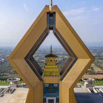 西安兵马俑+华清池+法门寺+华山+黄帝陵+壶口瀑布6日5晚拼小团 西安兵马俑+华清池+法门寺+华山+黄帝陵+壶口瀑布6日5晚拼小团