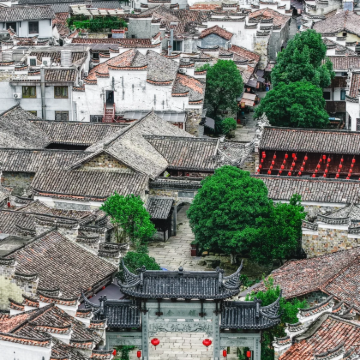 衢州+江郎山风景名胜区+廿八都古镇+根宫佛国文化旅游区+龙游石窟+衢州孔氏南宗家庙5日4晚拼小团 衢州+江郎山风景名胜区+廿八都古镇+根宫佛国文化旅游区+龙游石窟+衢州孔氏南宗家庙5日4晚拼小团