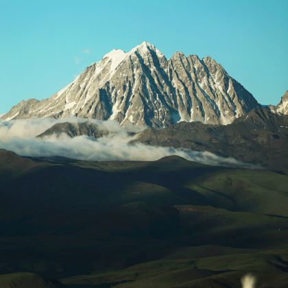 稻城亚丁+色达+鱼子西8日7晚私家团 稻城亚丁+色达+鱼子西8日7晚私家团