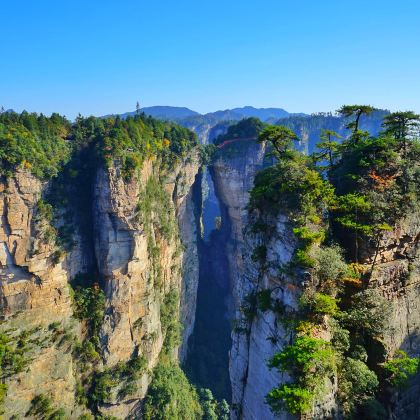 长沙+张家界+武陵源+天门山+凤凰5日4晚跟团游 长沙+张家界+武陵源+天门山+凤凰5日4晚跟团游