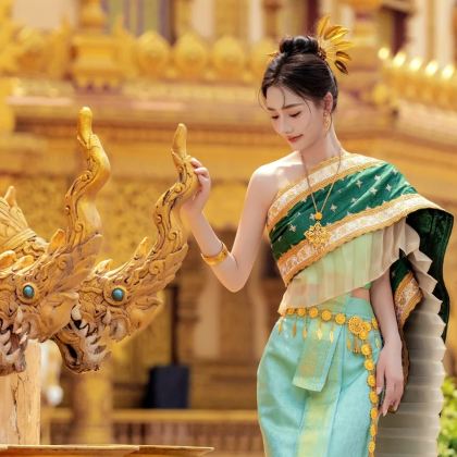 昆明+大理市+丽江+香格里拉+西双版纳10日9晚私家团 昆明+大理市+丽江+香格里拉+西双版纳10日9晚私家团