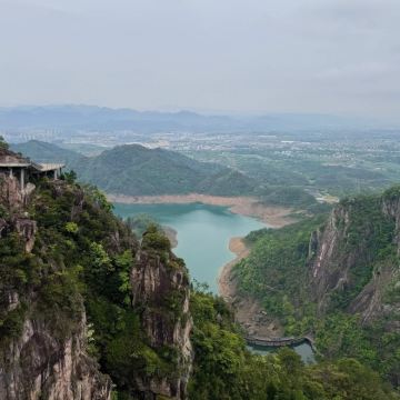 台州国清寺+天台山大瀑布+天台山-桐柏宫+神仙居4日私家团 台州国清寺+天台山大瀑布+天台山-桐柏宫+神仙居4日私家团