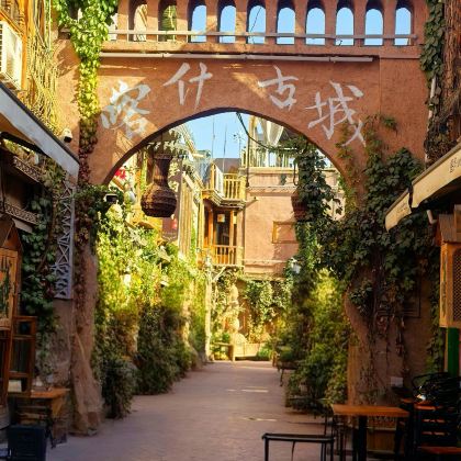 南疆+喀什地区6日5晚跟团游 南疆+喀什地区6日5晚跟团游