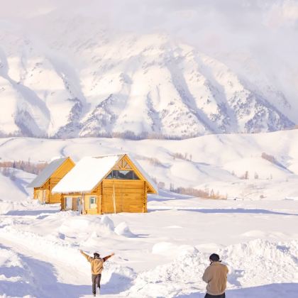 新疆乌鲁木齐+南疆+塔什库尔干+喀什市+库车+帕米尔高原+库尔勒8日7晚私家团 新疆乌鲁木齐+南疆+塔什库尔干+喀什市+库车+帕米尔高原+库尔勒8日7晚私家团