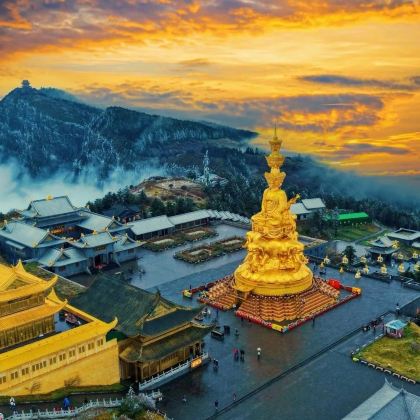 成都+九寨沟+峨眉山+乐山+三星堆博物馆7日6晚私家团 成都+九寨沟+峨眉山+乐山+三星堆博物馆7日6晚私家团
