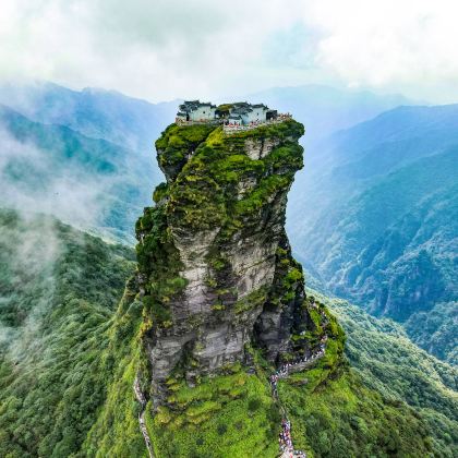 贵州贵阳+黄果树+梵净山+荔波+西江千户苗寨+镇远6日5晚跟团游 贵州贵阳+黄果树+梵净山+荔波+西江千户苗寨+镇远6日5晚跟团游