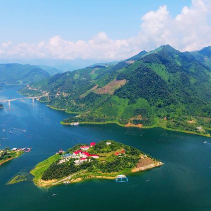 瑶望天下+巴马长寿岛+九顿溢流天窗群5日4晚私家团 瑶望天下+巴马长寿岛+九顿溢流天窗群5日4晚私家团