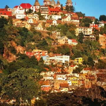 马达加斯加塔那那利佛+留尼汪(法属)圣但尼11日9晚私家团 马达加斯加塔那那利佛+留尼汪(法属)圣但尼11日9晚私家团