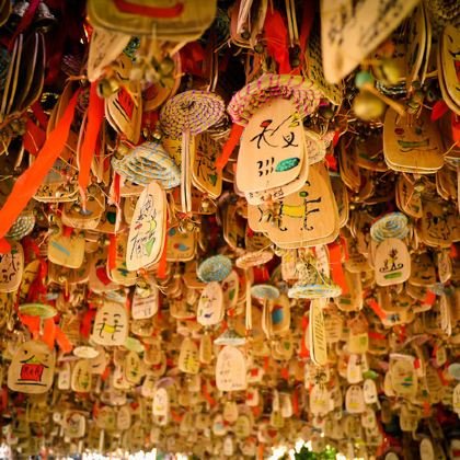 云南丽江+大理市+玉龙雪山+蓝月谷+洱海+苍山+崇圣寺三塔文化旅游区5日4晚私家团