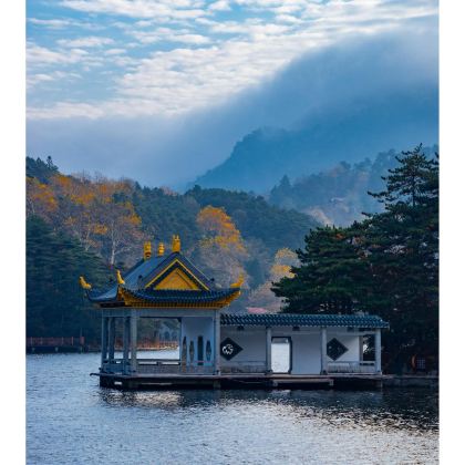 江西南昌+庐山+景德镇+婺源4日3晚跟团游 江西南昌+庐山+景德镇+婺源4日3晚跟团游