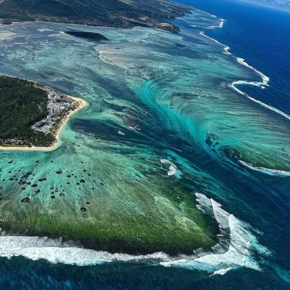 毛里求斯+红顶教堂+路易港8日6晚跟团游 毛里求斯+红顶教堂+路易港8日6晚跟团游