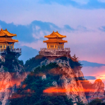 河南郑州嵩山少林景区+洛阳龙门石窟+老君山景区2日1晚私家团 河南郑州嵩山少林景区+洛阳龙门石窟+老君山景区2日1晚私家团