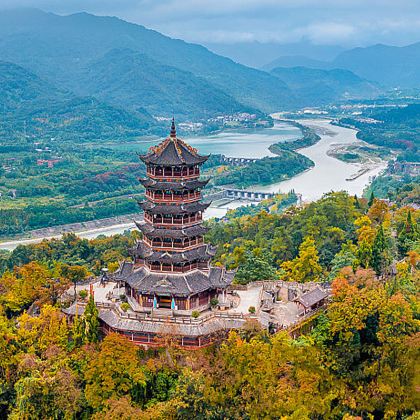 成都+九寨沟5日4晚私家团 成都+九寨沟5日4晚私家团