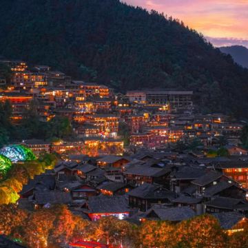 贵阳+黄果树景区+荔波+西江千户苗寨5日4晚跟团游 贵阳+黄果树景区+荔波+西江千户苗寨5日4晚跟团游