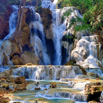 老挝万象+万荣+琅勃拉邦8日7晚私家团 老挝万象+万荣+琅勃拉邦8日7晚私家团