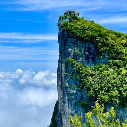 张家界+天门山+凤凰古城5日4晚跟团游 张家界+天门山+凤凰古城5日4晚跟团游