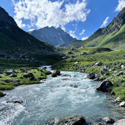 乌鲁木齐+昌吉回族自治州+伊犁+博尔塔拉+巴音郭楞+吐鲁番+喀什地区+库车+哈密16日5晚跟团游 乌鲁木齐+昌吉回族自治州+伊犁+博尔塔拉+巴音郭楞+吐鲁番+喀什地区+库车+哈密16日5晚跟团游