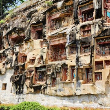 阆中古城+光雾山旅游景区+南龛石窟3日2晚私家团 阆中古城+光雾山旅游景区+南龛石窟3日2晚私家团