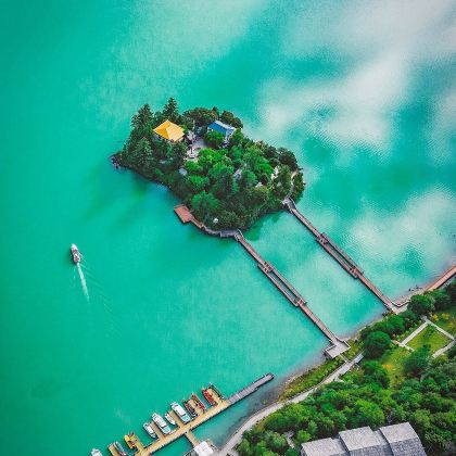 雅鲁藏布大峡谷+南迦巴瓦峰+南峰大本营+巴松措+鲁朗国际旅游小镇+色季拉山3日2晚跟团游 雅鲁藏布大峡谷+南迦巴瓦峰+南峰大本营+巴松措+鲁朗国际旅游小镇+色季拉山3日2晚跟团游