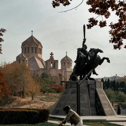 阿塞拜疆+格鲁吉亚+亚美尼亚10日9晚拼小团 阿塞拜疆+格鲁吉亚+亚美尼亚10日9晚拼小团