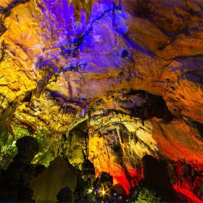贵州黄果树景区+万峰林景区+万峰湖+马岭河峡谷景区+织金洞6日5晚私家团 贵州黄果树景区+万峰林景区+万峰湖+马岭河峡谷景区+织金洞6日5晚私家团