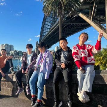 微留学.澳洲ESL语言生态探索夏令营跟团游13天|沉浸式全英课堂+入住寄宿家庭|海豚岛三天生态科考沙漠地质探索、野生海豚喂食与研究|可伦宾野生动物园护理员体验|三重证书背书|深入悉尼与昆士兰大学对话精英学子 微留学.澳洲ESL语言生态探索夏令营跟团游13天|沉浸式全英课堂+入住寄宿家庭|海豚岛三天生态科考沙漠地质探索、野生海豚喂食与研究|可伦宾野生动物园护理员体验|三重证书背书|深入悉尼与昆士兰大学对话精英学子