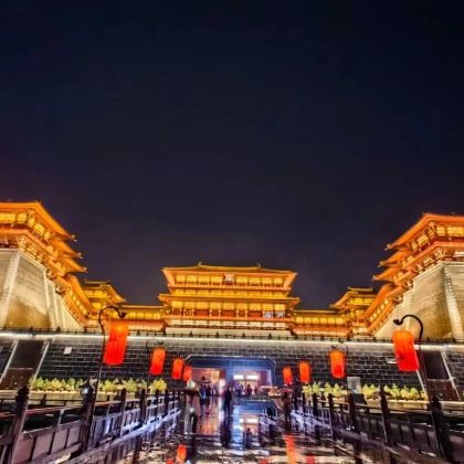 历史人文.5天4晚.亲子营.携程四钻.专车专导.【1组成行.10组封顶】【三大古都记忆中原】‖ ·10种体验·中原美食·少林习武·3D微梦大梁·汉服装造·唐宫夜宴·龙门石窟·清明上河园·城墙citywalk·东京夜市·民国风情 历史人文.5天4晚.亲子营.携程四钻.专车专导.【1组成行.10组封顶】【三大古都记忆中原】‖ ·10种体验·中原美食·少林习武·3D微梦大梁·汉服装造·唐宫夜宴·龙门石窟·清明上河园·城墙citywalk·东京夜市·民国风情