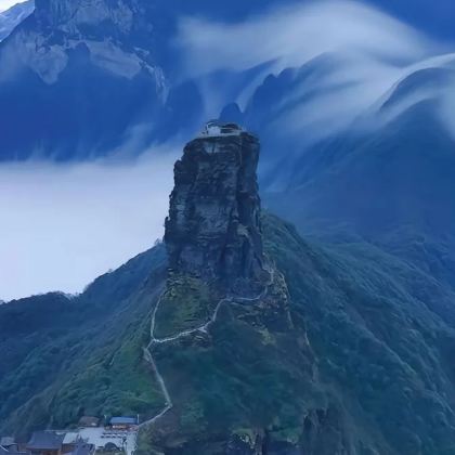 贵阳+荔波+西江千户苗寨+镇远古城+黄果树景区+梵净山6日5晚跟团游 贵阳+荔波+西江千户苗寨+镇远古城+黄果树景区+梵净山6日5晚跟团游