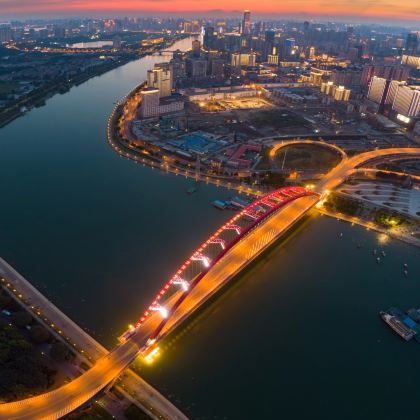 恩施大峡谷+武汉+黄鹤楼5日4晚私家团 恩施大峡谷+武汉+黄鹤楼5日4晚私家团