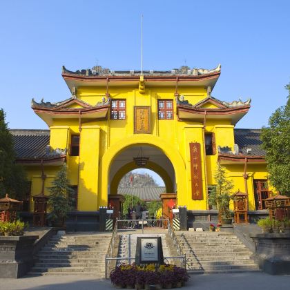 独秀峰王城景区+阳朔遇龙河景区+漓江四星游船4日3晚私家团 独秀峰王城景区+阳朔遇龙河景区+漓江四星游船4日3晚私家团