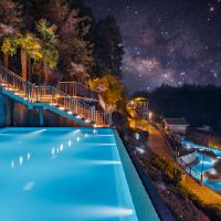 长沙+张家界+天门山+湘西+凤凰6日5晚私家团 长沙+张家界+天门山+湘西+凤凰6日5晚私家团