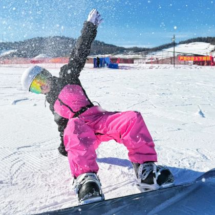 张家口+崇礼区+乌兰布统+坝上+承德+唐山6日5晚拼小团 张家口+崇礼区+乌兰布统+坝上+承德+唐山6日5晚拼小团