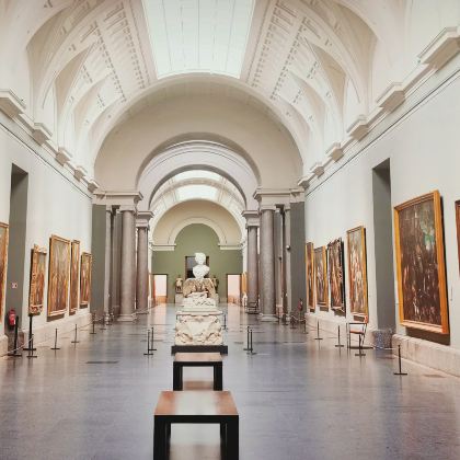 西班牙马德里+巴塞罗那+马德里王宫+圣家族大教堂+滨海托萨+巴特罗之家+丽池公园+阿维拉7日6晚私家团 西班牙马德里+巴塞罗那+马德里王宫+圣家族大教堂+滨海托萨+巴特罗之家+丽池公园+阿维拉7日6晚私家团