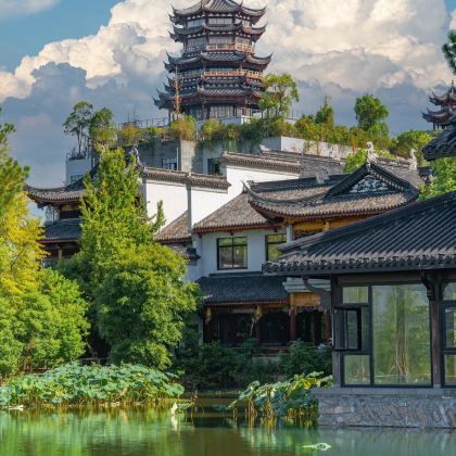 衢州+江郎山风景名胜区+廿八都古镇+根宫佛国文化旅游区+龙游石窟+衢州孔氏南宗家庙3日2晚私家团 衢州+江郎山风景名胜区+廿八都古镇+根宫佛国文化旅游区+龙游石窟+衢州孔氏南宗家庙3日2晚私家团