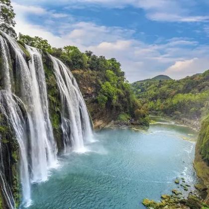 安顺+黄果树景区+万峰林景区+马岭河峡谷景区+六枝龙井生态温泉度假区+草海国家级自然保护区5日4晚拼小团 安顺+黄果树景区+万峰林景区+马岭河峡谷景区+六枝龙井生态温泉度假区+草海国家级自然保护区5日4晚拼小团