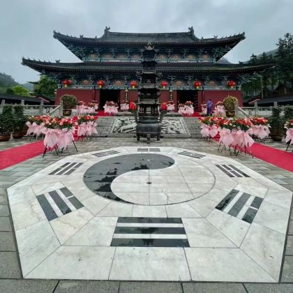 恩施大峡谷+三峡人家+清江画廊+神农架+大九湖+武当山风景区+长江三峡+武汉黄鹤楼+鹤峰屏山旅游景区13日12晚跟团游 恩施大峡谷+三峡人家+清江画廊+神农架+大九湖+武当山风景区+长江三峡+武汉黄鹤楼+鹤峰屏山旅游景区13日12晚跟团游