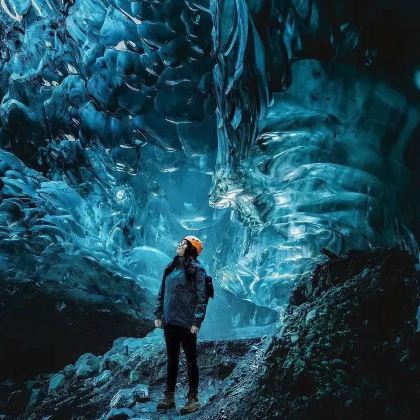 冰岛雷克雅未克观鲸+蓝冰洞+蓝湖+基尔丘山7日6晚私家团 冰岛雷克雅未克观鲸+蓝冰洞+蓝湖+基尔丘山7日6晚私家团