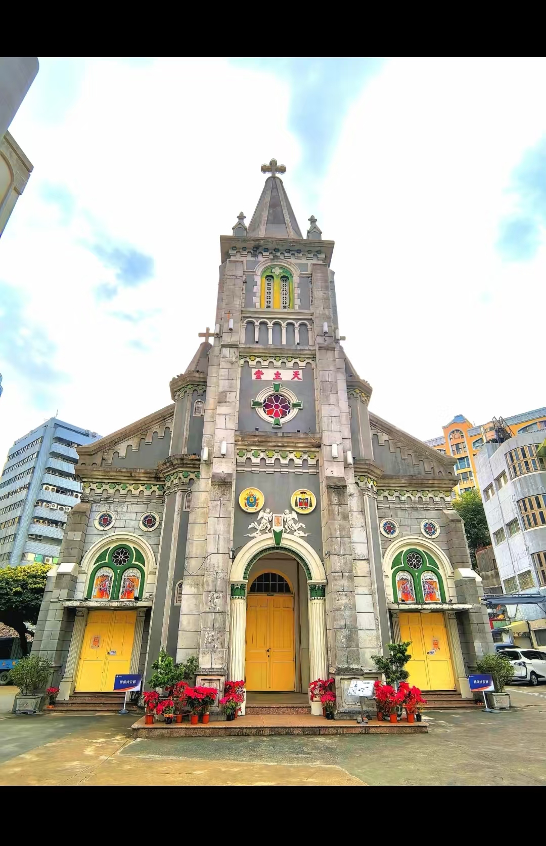 台湾 高雄机场酒店火车站点对点接送+/包车/定制行程 台湾 高雄机场酒店火车站点对点接送+/包车/定制行程